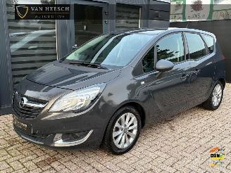 krockskadad bil auto Opel Meriva 1.4 Business+ | Airco Navi Lm-velgen 2017/4