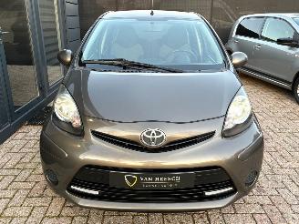 Schadeauto Toyota Aygo 1.0 VVT-i Aspiration 5 deurs | Airco LED Facelift 2013/3