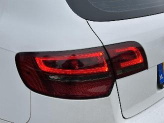 Damaged car Mercedes W124 250d 5 Cilinder 1987/8