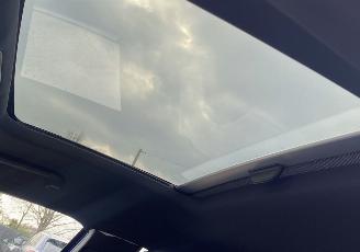 Volkswagen Golf 2.0TSI R Panorama picture 20