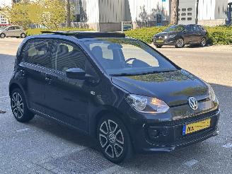 škoda osobní automobily Volkswagen Up! 1.0 Cheer up! Panorama Automaat 2013/1