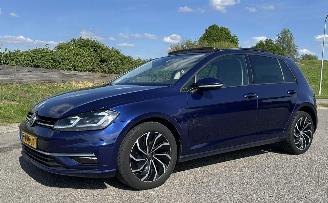 Vaurioauto  passenger cars Volkswagen Golf Golf 7.5 1.0TSI HighLine 2019/1