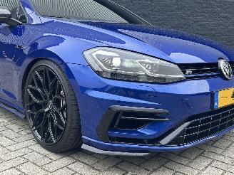 Volkswagen Golf 2.0 TSI R 4Motion picture 2