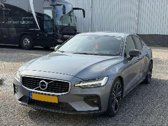skadebil auto Volvo S-60 S60 2.0 T4 R-Design 2020/3