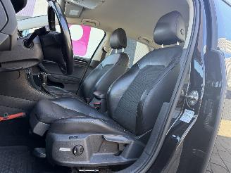 Volkswagen Golf 1.2 TSI Highline AUTOMAAT picture 10