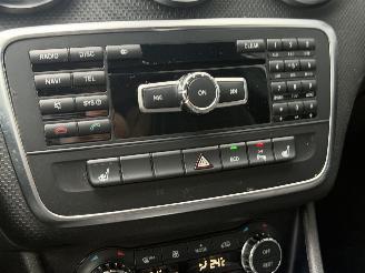 Mercedes A-klasse A180 BENZINE LED picture 15