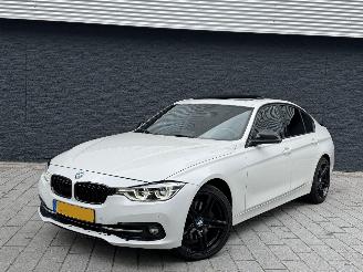 skadebil auto BMW 3-serie 340i xDrive M Sport AUTOMAAT/PANO/LED 2016/3