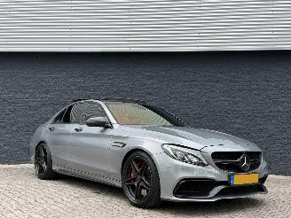 skadebil auto Mercedes C-klasse C63s AMG Full Option Schaalstoelen/Head-up 2016/10