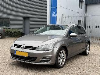 krockskadad bil auto Volkswagen Golf 1.4TSI HIGHLINE DSG/LED 2013/8