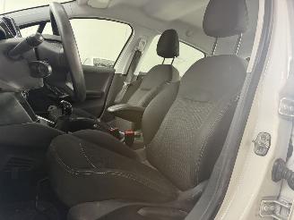 Peugeot 208 1.2 benzine led/navi picture 5
