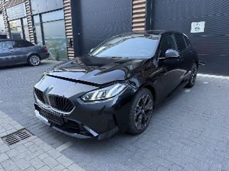 krockskadad bil auto BMW 1-serie M120i Vol M pakket - Full M package 2025/11