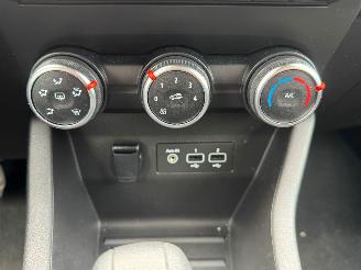 Renault Clio 1.0 Tce Automaat picture 16