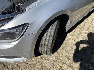 Volkswagen Passat Comfortline, Trekhaak, Camera, Airco picture 14