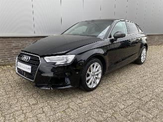 Voiture accidenté Audi A3 Sportback 1.6 TDI Design Pro Line Plus Virtual Cockpit, Leer, Airco, Navi 2017/4
