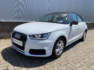 skadebil auto Audi A1 1.0 TFSI Adrenalin Airco, PDC Achter, Stoelverwarming 2017/7