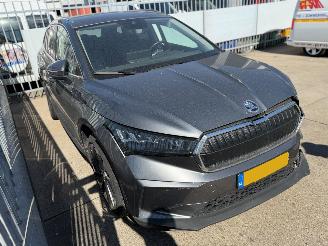 Skoda Enyaq 80 BUSINESS EDTION NAP picture 3
