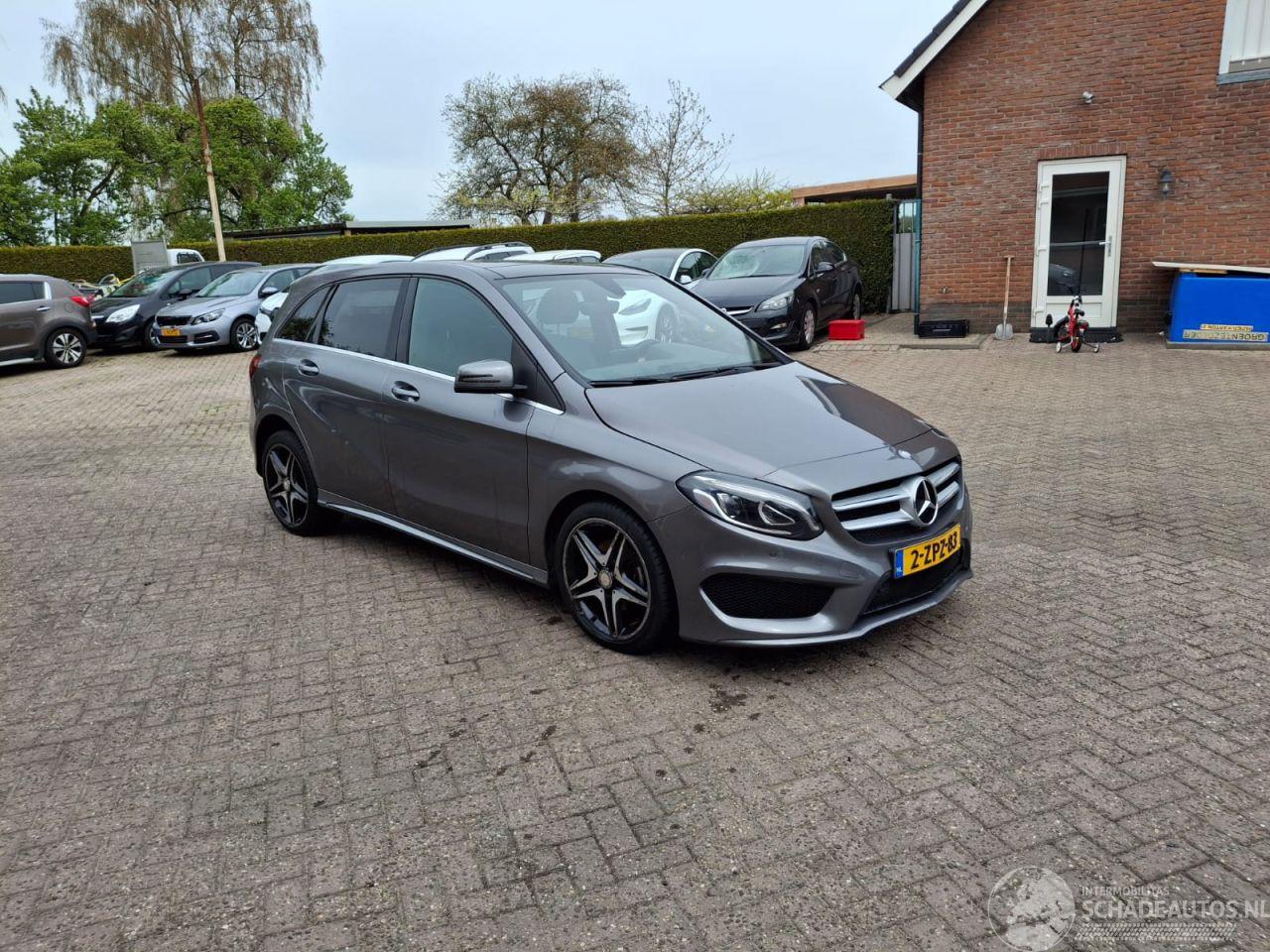 Mercedes B-klasse 180 1.6i 90kw pano navi