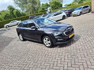 Schadeauto Skoda Scala 1.0 tsi 81kw  clima 5drs 2023/7