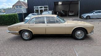Jaguar XJ 4.2  245pk picture 7