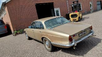 Jaguar XJ 4.2  245pk picture 2