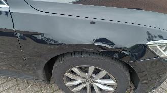 Volkswagen Passat 1.6 tdi 120pk  automaat  navi clima picture 6