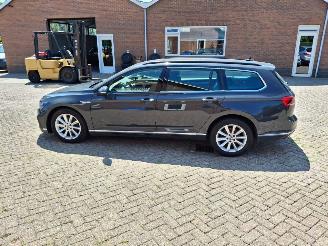 Volkswagen Passat 1.4 tsi phev  156pk navi picture 2