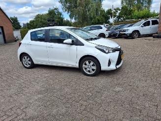 Avarii autoturisme Toyota Yaris 1.5 hybrid navi  clima 2016/6