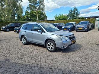 Unfallwagen Subaru Forester 2.0i  150pk automaat pano 2015/4