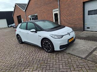 Avarii autoturisme Volkswagen ID.3 pro  58kwh    150kw navi 2022/10