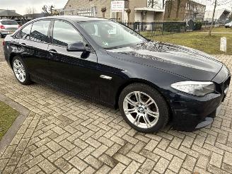 BMW 5-serie 520i EXCUTIVE AUTOMAAT LICHTE SCHADE! BOUWJAAR 2013 7200 EURO picture 5