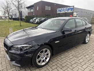 uszkodzony samochody osobowe BMW 5-serie 520i EXCUTIVE AUTOMAAT LICHTE SCHADE! BOUWJAAR 2013 7200 EURO 2013/5