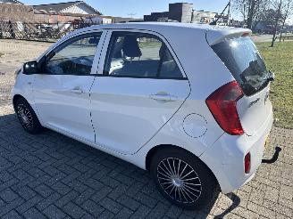 Kia Picanto 1.0 CVVT ECONOMY  AIRCO LICHTE SCHADE! BOUWJAAR 2014 2150 EURO picture 2