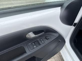 Volkswagen Up! 1.0 UP! VAN 2e EIGENAAR 111880 KM NAP! BOUWJAAR 2019  5350 EURO picture 10