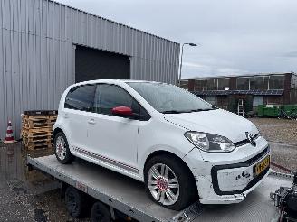 Schadeauto Volkswagen Up! BEATS MOOIE UITVOERING BOUWJAAR 2019 WOK 4600 EURO VAST 2019/2