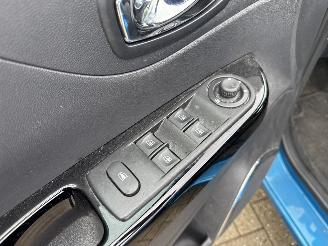 Renault Captur 1.2 TCE DYNAMIQUE AUTOMAAT RIJDBAAR BOUWJAAR 2016  6500 EURO picture 8