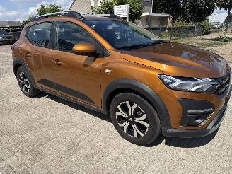 Unfallwagen Dacia Sandero 1.0 90 STEPWAY 23321 KM NAP! BOUWJAAR 2021 RIJDBAAR 7200 EURO 2021/7