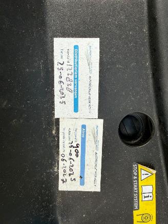 Peugeot 2008 1.2 puretech Allure AUT! navi pano camera picture 26