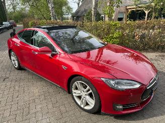 Unfallwagen Tesla Model S 85BASE PANO LEER 2013/12