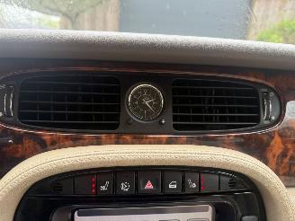Jaguar XJ 2.7D V6 AUT LEER NL picture 25