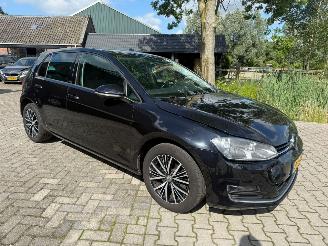 Unfallwagen Volkswagen Golf 1.6 TDI AUT ALLSTAR NAVI NETTE AUTO 2016/11