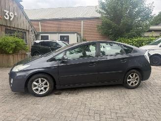 Toyota Prius 1.8 HYBRID picture 4