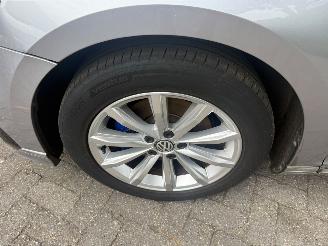 Volkswagen Passat 1.4 TSI PHEV GTE PANO NL AUTO picture 13