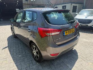 Voiture accidenté Hyundai Ix20 1.4 AIRCO STOELVERWARMING SPORTVELGEN 2012/2
