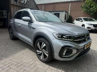 Damaged car Volkswagen T-Roc 1.5 TSI R-LINE AUTOMAAT NIEUWSTAAT 2024/1