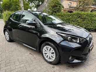 Unfallwagen Toyota Yaris 1.5 HYRBID 25000KM AIRCO CAMERA 2024/4