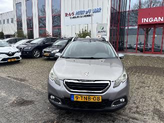 Damaged car Peugeot 2008 1.2 VTI ACTIVE PACK AUTOMAAT RIJDBARE SCHADE 2014/1