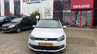 Avarii autoturisme Volkswagen Polo WIT PARELMOER, GEEN SCHADE, ZEER NETTE AUTO. 2016/5