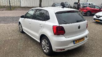 Volkswagen Polo WIT PARELMOER, GEEN SCHADE, ZEER NETTE AUTO. picture 4