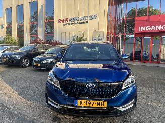 krockskadad bil auto DFSK  SERES 3 2021/1