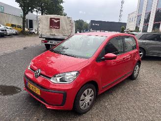 Volkswagen Up!  picture 2